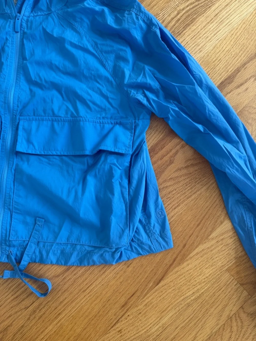 lululemon athletica hood lite